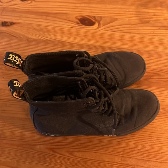 Doc Marten, Sheridan canvas boots kids size 3 - Picture 4 of 9